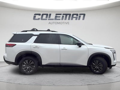2026 Nissan Pathfinder SV
