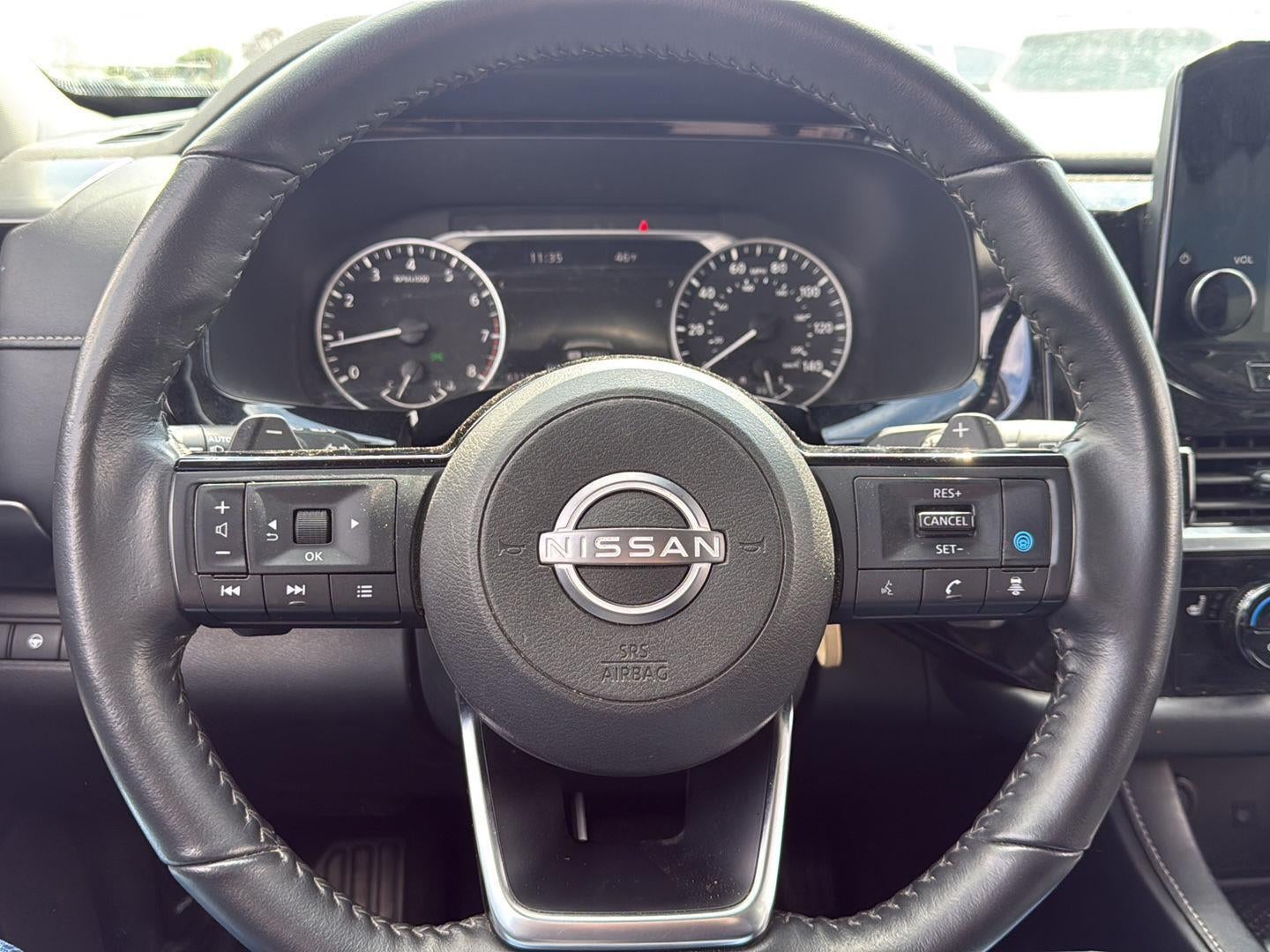 2024 Nissan Pathfinder SL