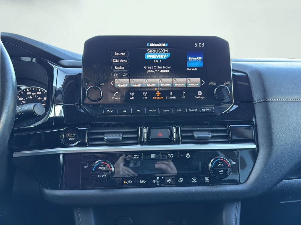 2025 Nissan Pathfinder SL