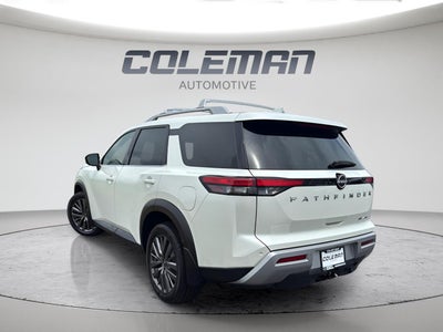 2023 Nissan Pathfinder SL