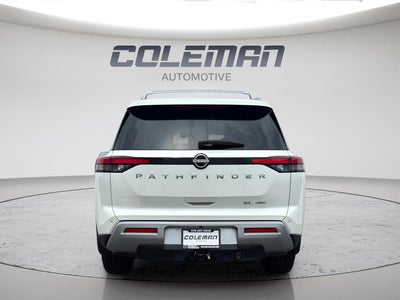 2023 Nissan Pathfinder SL
