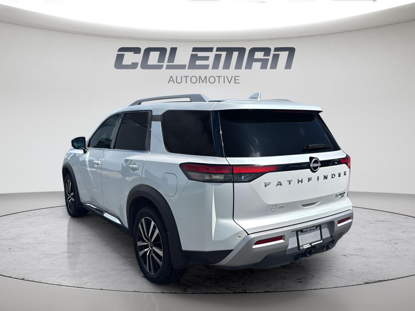 2025 Nissan Pathfinder Platinum