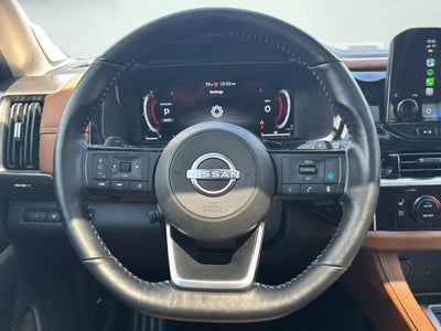 2025 Nissan Pathfinder Platinum