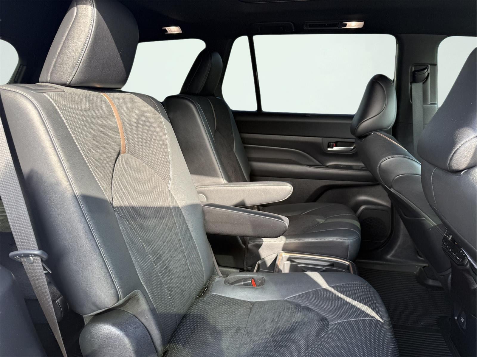 2024 Toyota Grand Highlander Hybrid MAX Platinum