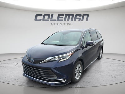 2022 Toyota Sienna Platinum