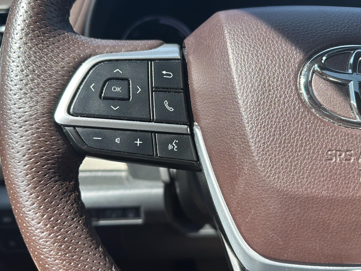 2022 Toyota Sienna Platinum