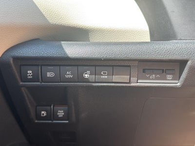 2022 Toyota Sienna Platinum