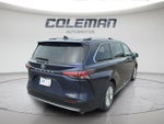 2022 Toyota Sienna Platinum
