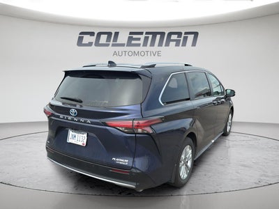2022 Toyota Sienna Platinum