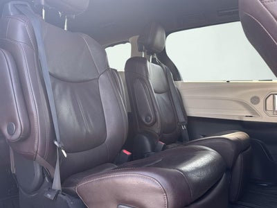 2022 Toyota Sienna Platinum