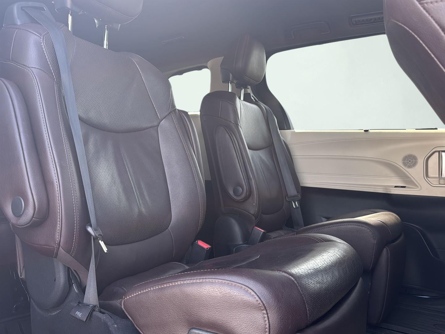 2022 Toyota Sienna Platinum