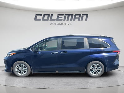 2022 Toyota Sienna Platinum
