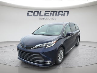 2022 Toyota Sienna Platinum