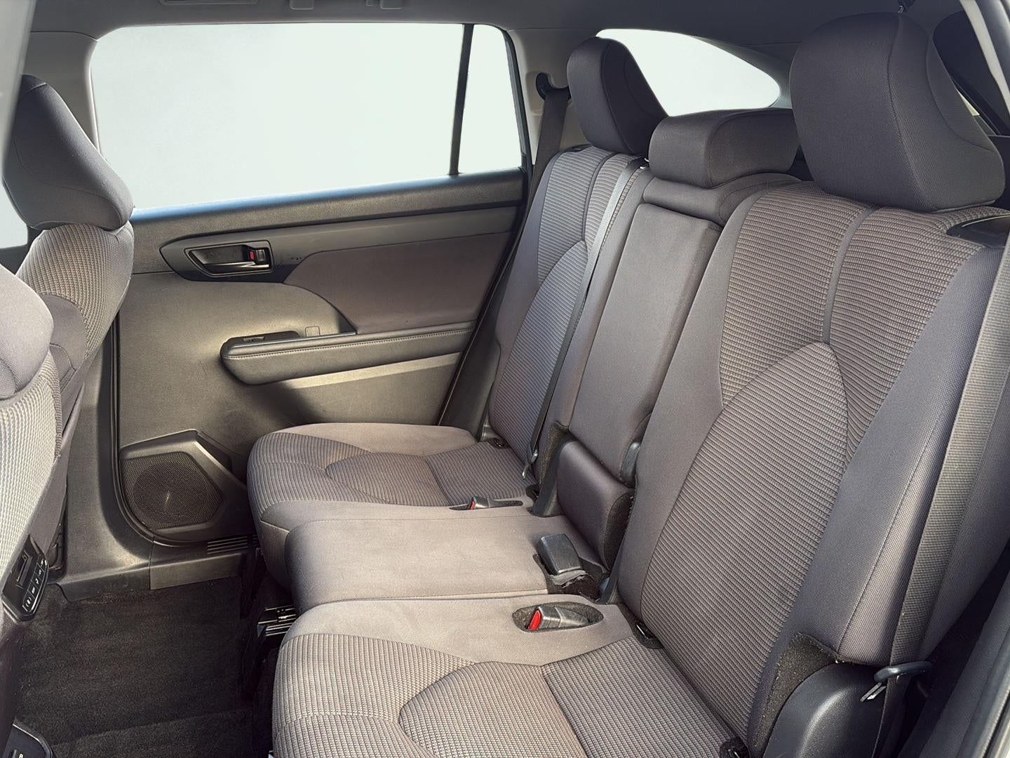 2024 Toyota Highlander LE AWD (Natl)