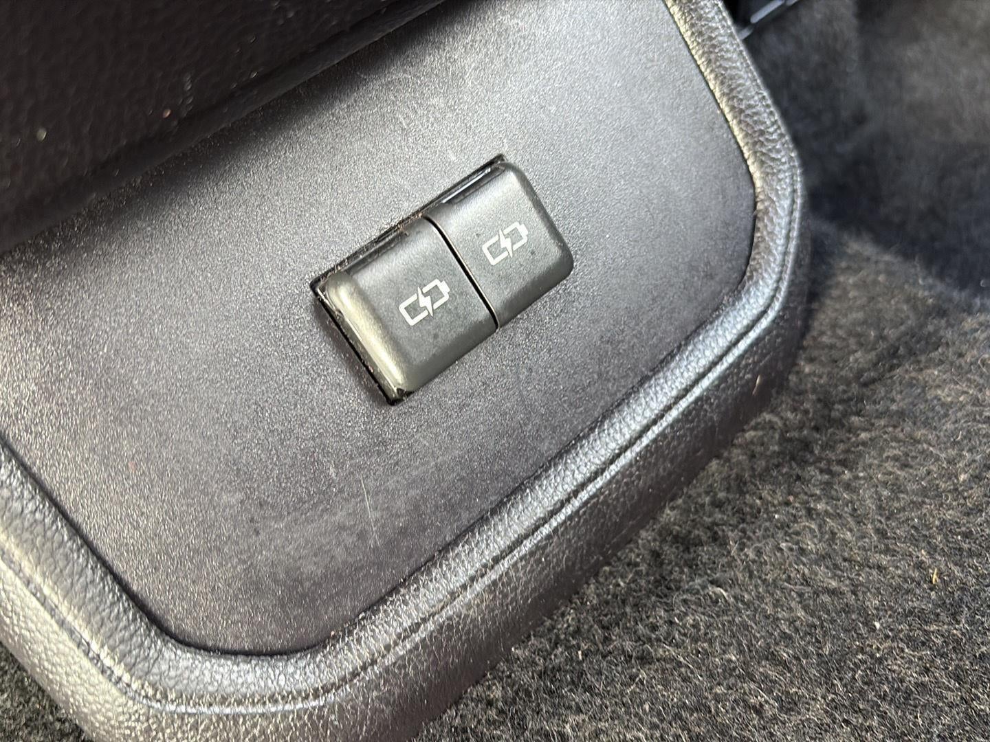 2024 Toyota Highlander LE AWD (Natl)