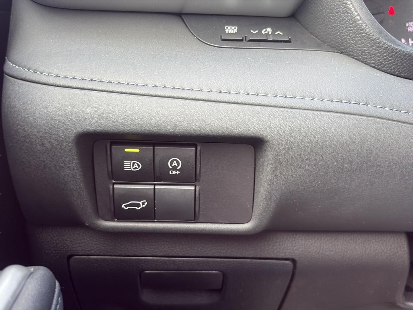 2024 Toyota Highlander LE AWD (Natl)