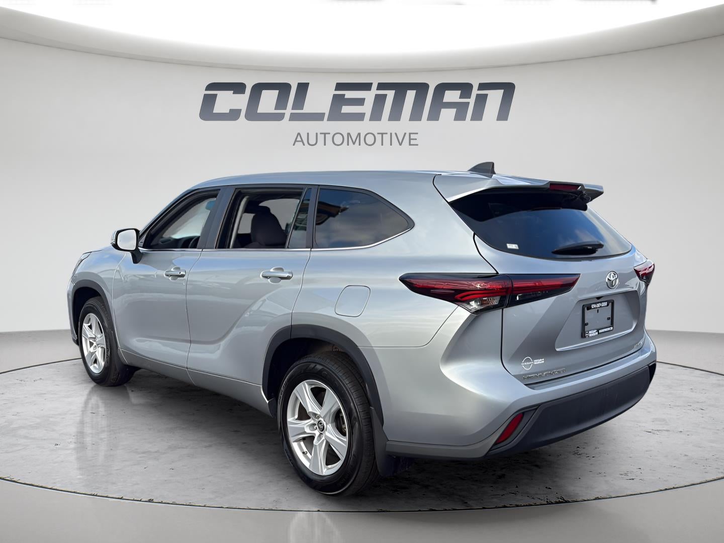 2024 Toyota Highlander LE AWD (Natl)