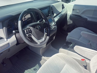 2019 Toyota Sienna LE 8-Passenger