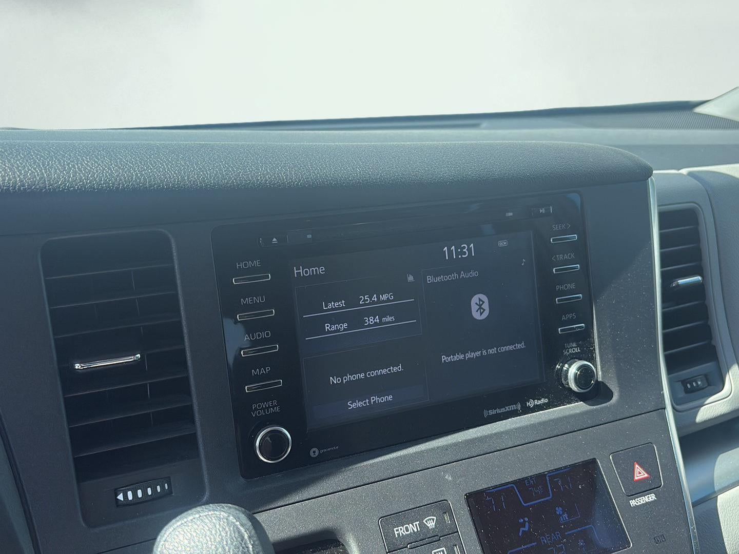 2019 Toyota Sienna LE 8-Passenger