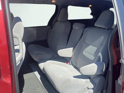 2019 Toyota Sienna LE 8-Passenger