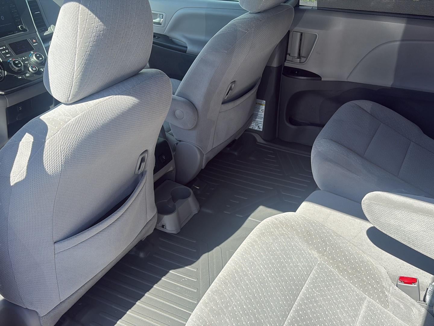 2019 Toyota Sienna LE 8-Passenger