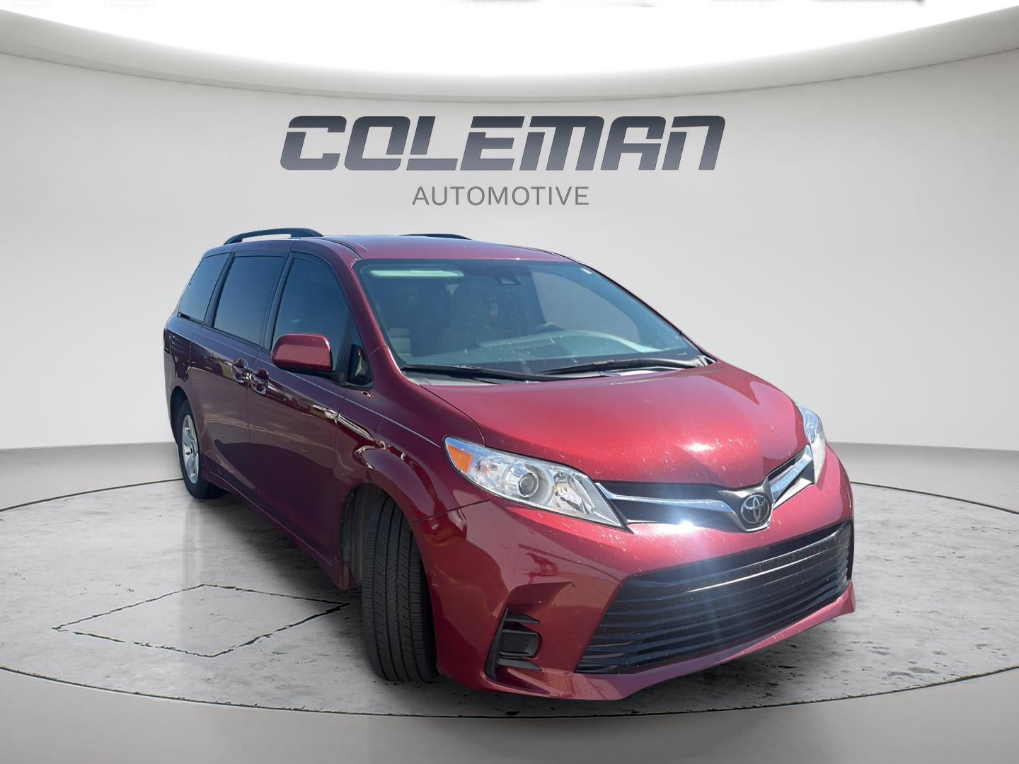 2019 Toyota Sienna LE 8-Passenger