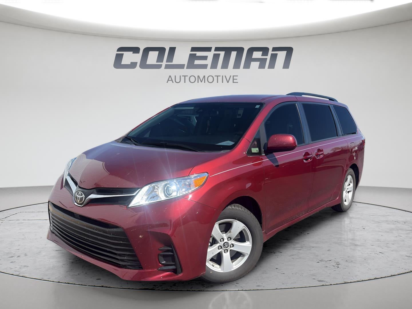 2019 Toyota Sienna LE 8-Passenger