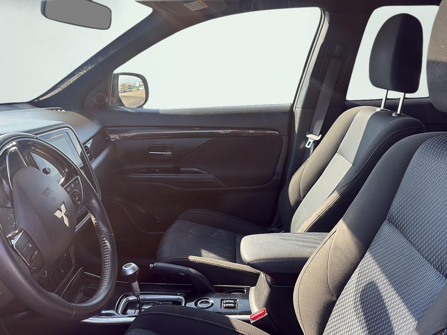 2018 Mitsubishi Outlander LE