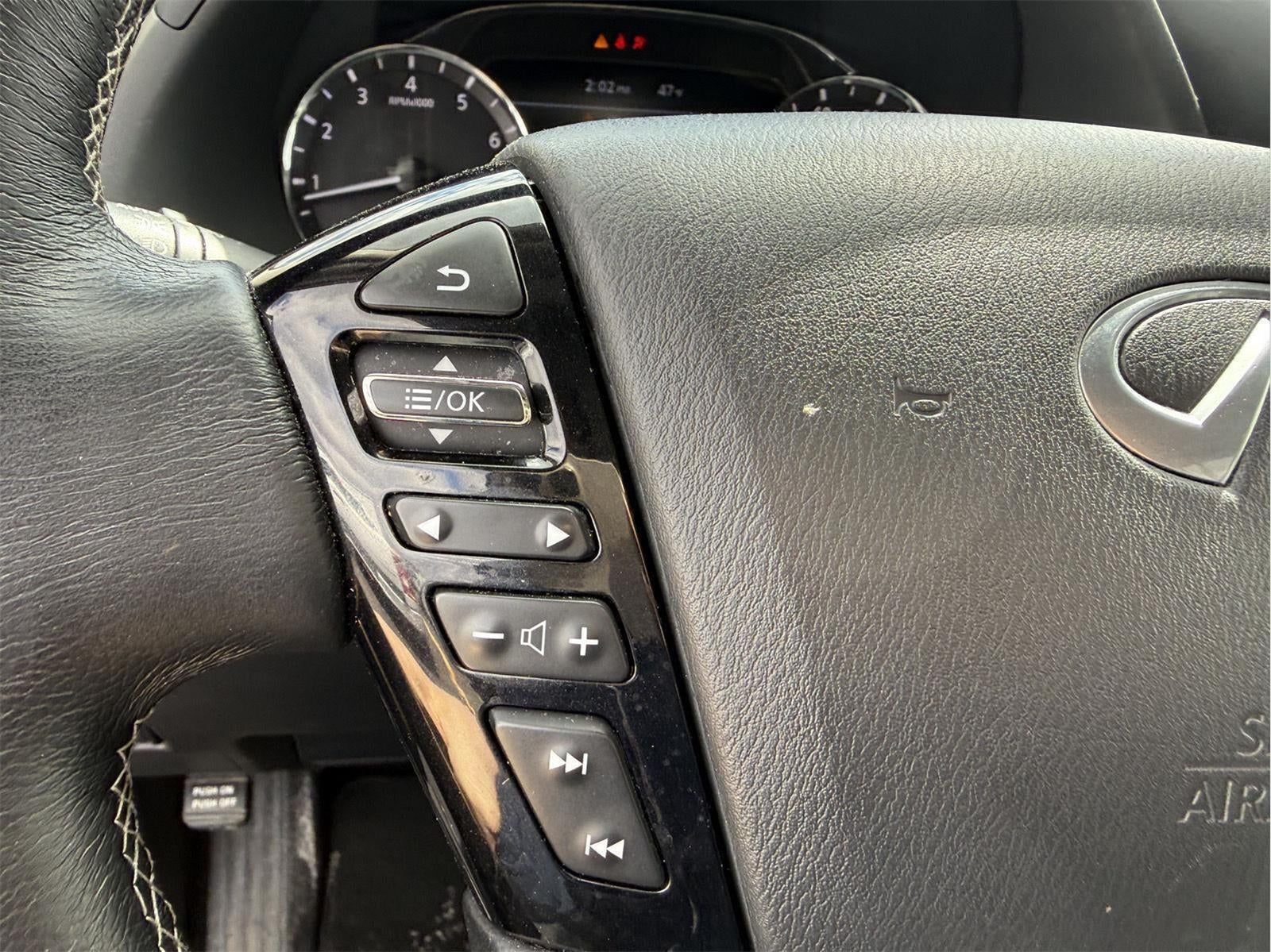 2024 INFINITI QX80 LUXE