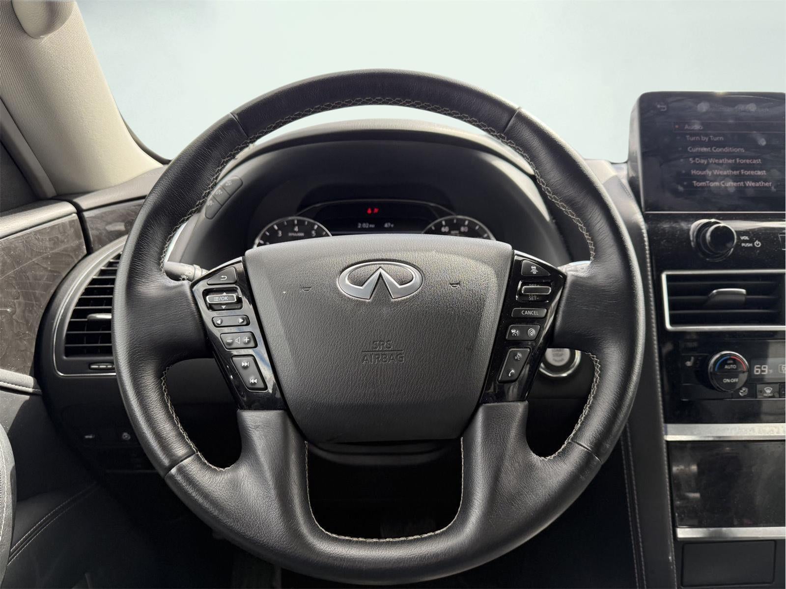 2024 INFINITI QX80 LUXE