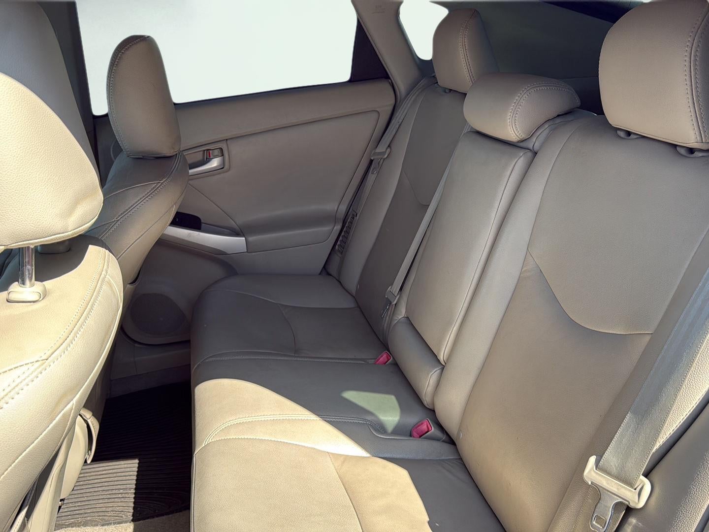 2010 Toyota Prius III