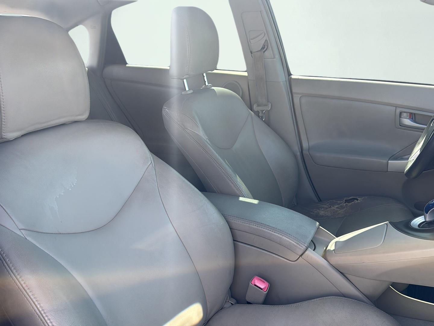 2010 Toyota Prius III