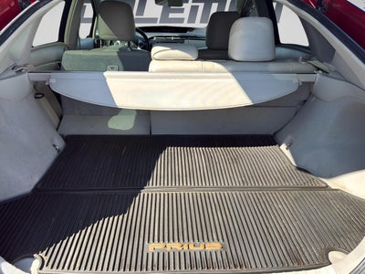 2010 Toyota Prius III