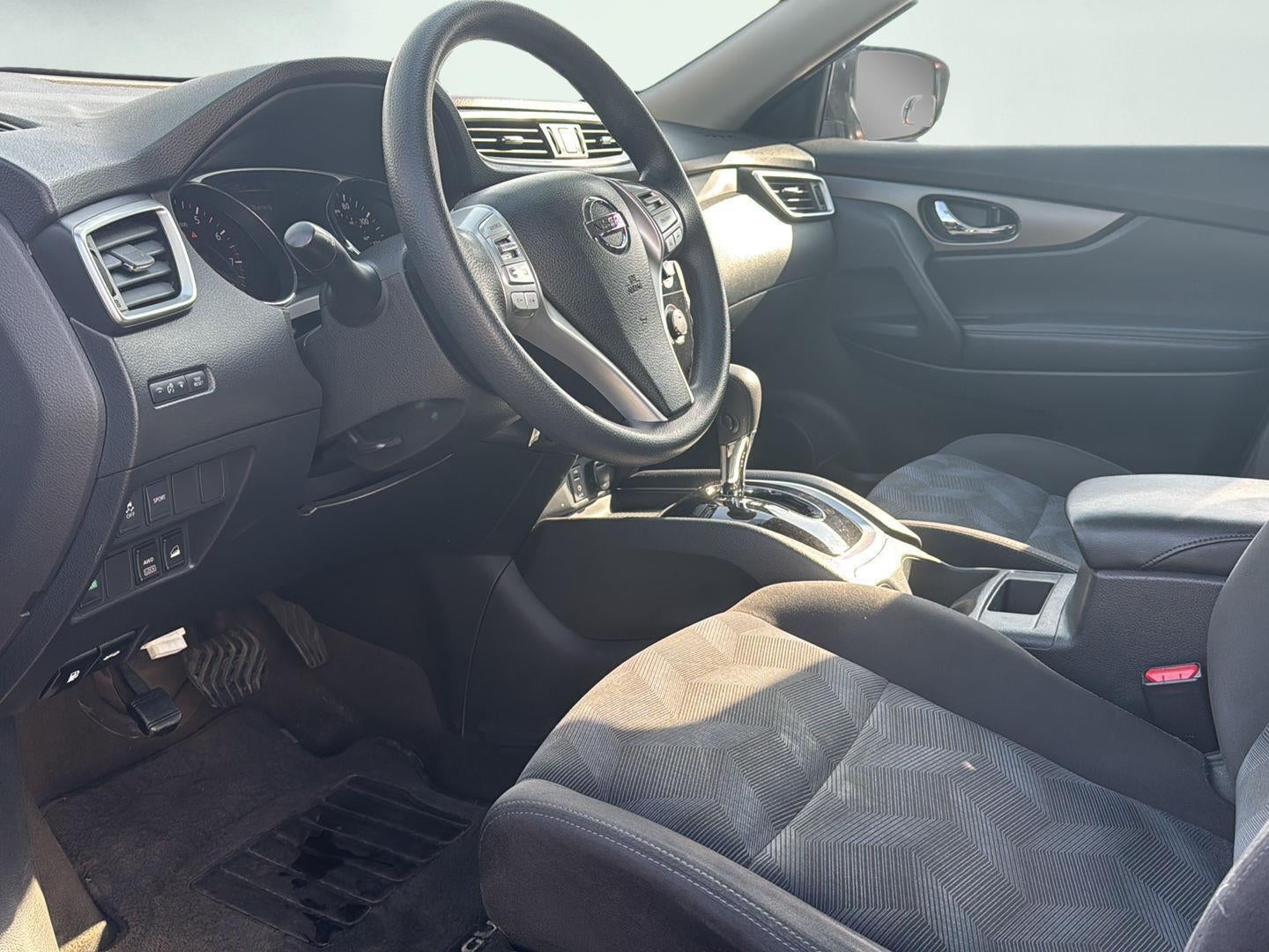 2015 Nissan Rogue S