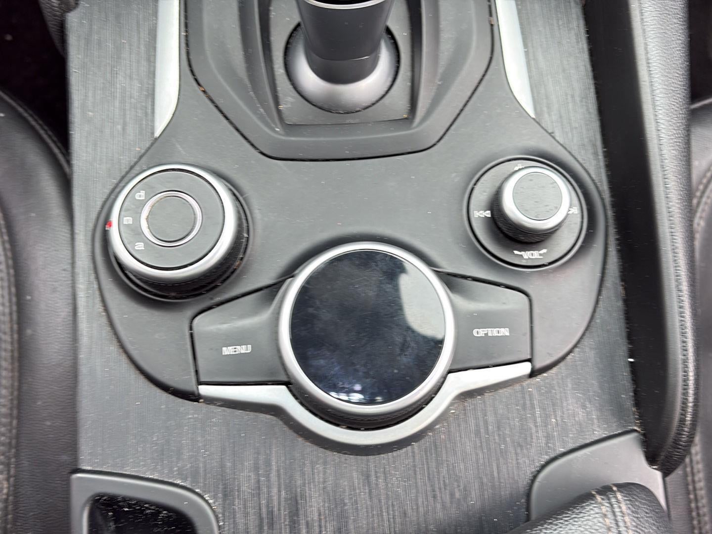 2019 Alfa Romeo Giulia Base AWD