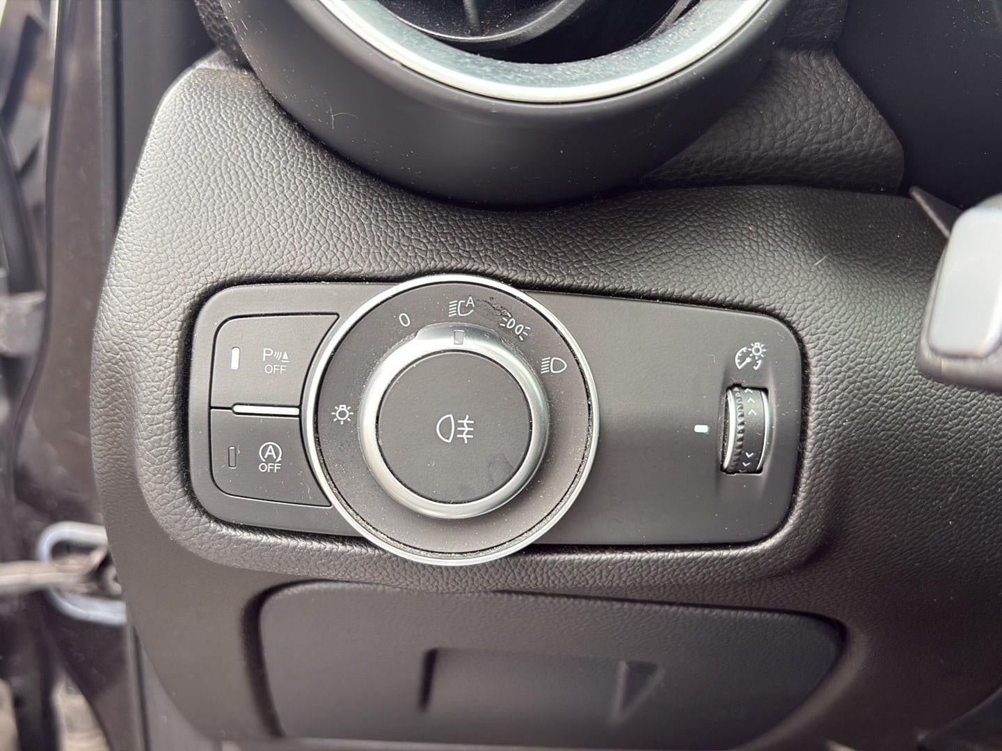 2019 Alfa Romeo Giulia Base AWD